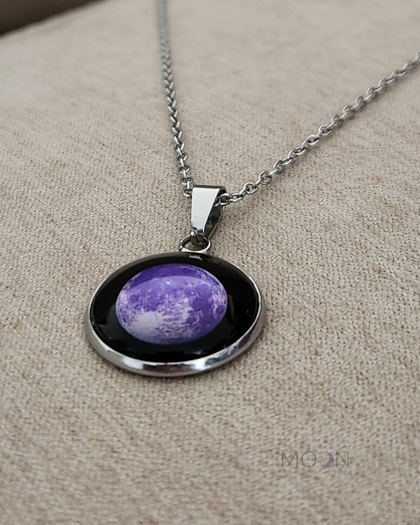 Colección Cósmica - Purple Moon. Luna llena Purpura.