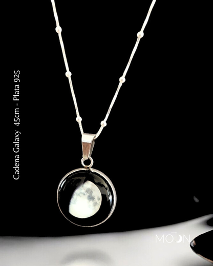 Luna Gibosa Menguante + Cadena de acero quirúrgico o plata 925