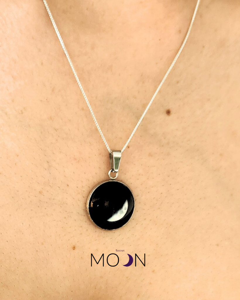Luna Menguante + Cadena de acero quirúrgico o plata 925